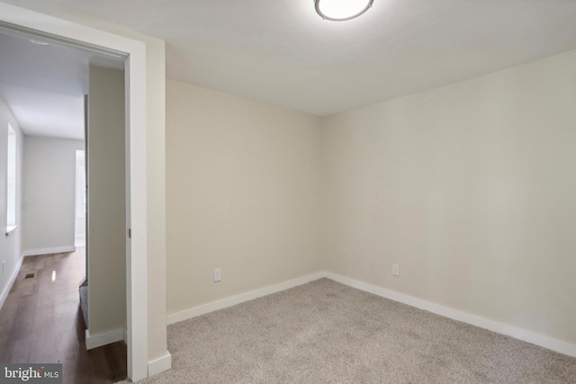 view of carpeted spare room