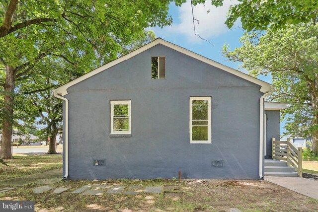 view of home's exterior