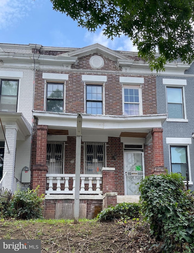 view of townhome / multi-family property