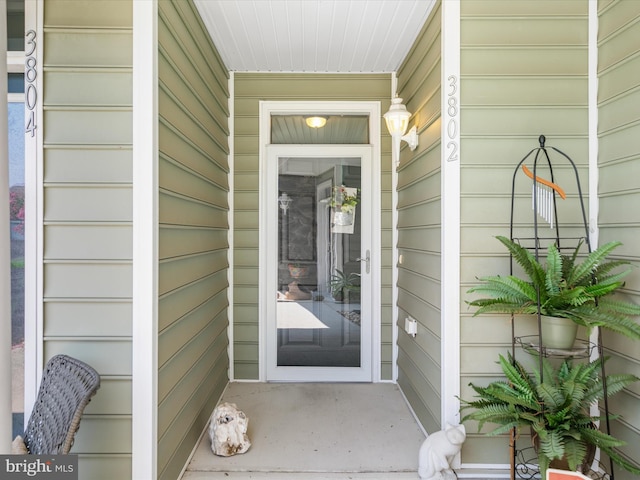 view of entrance to property