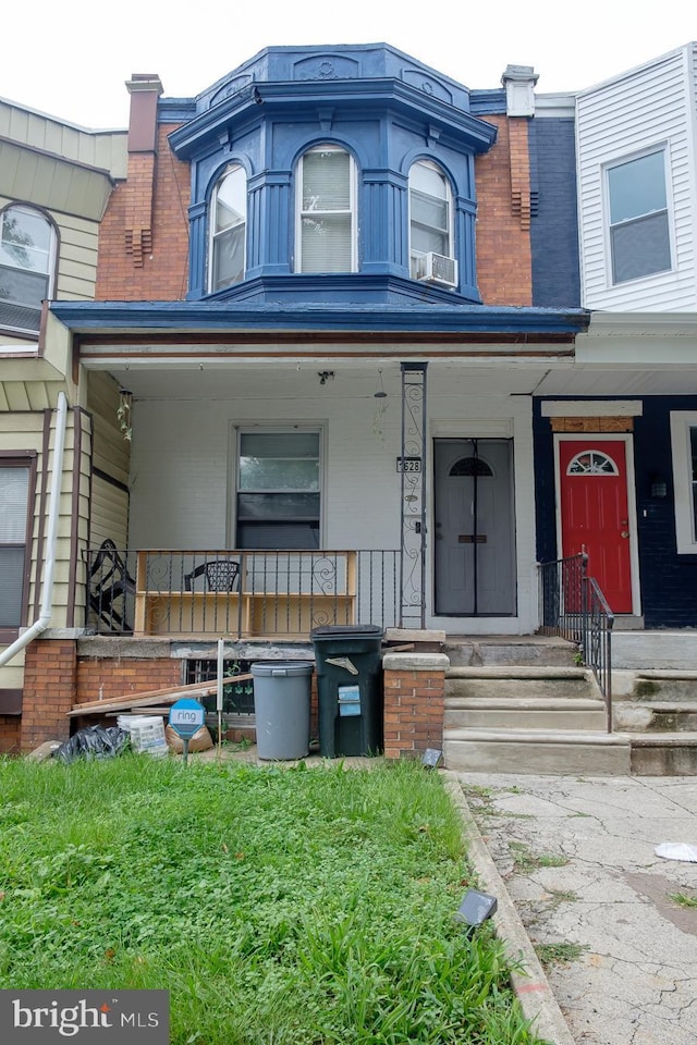 view of front of house with a porch