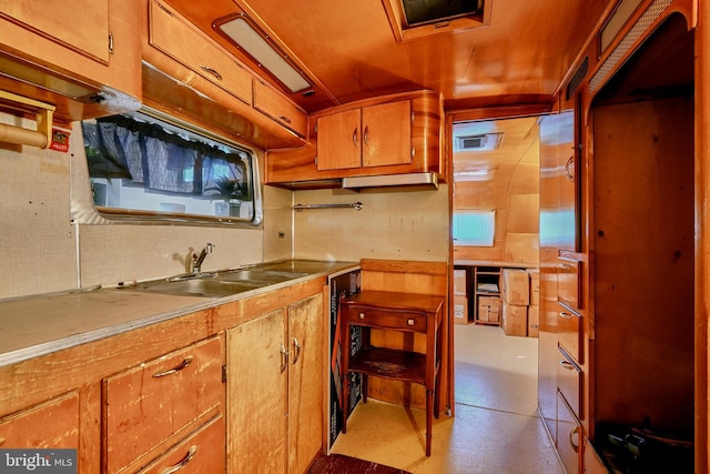 kitchen featuring sink