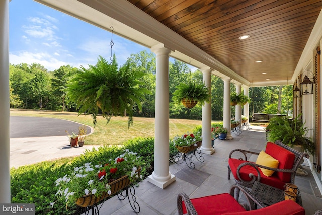 view of patio / terrace with covered porch