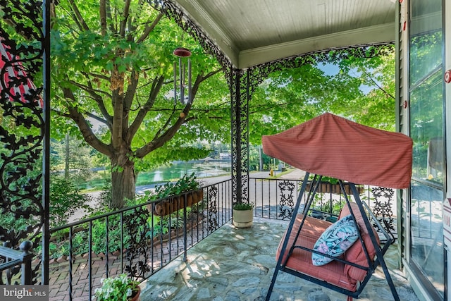 balcony with a porch