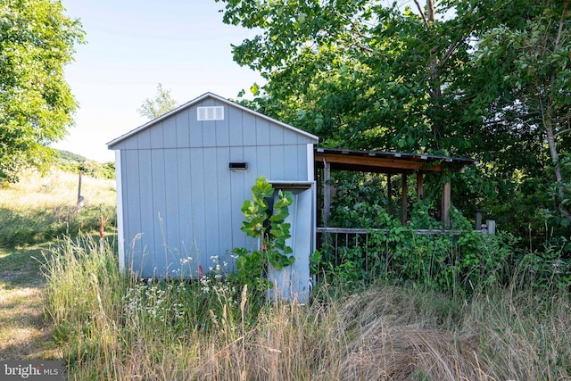 view of outdoor structure