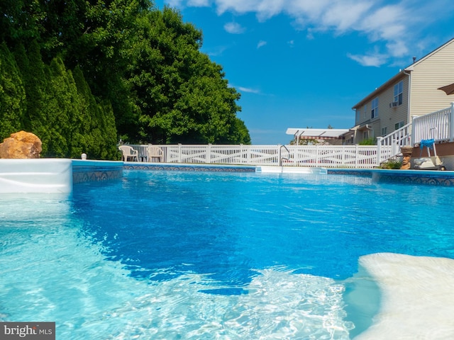 view of swimming pool