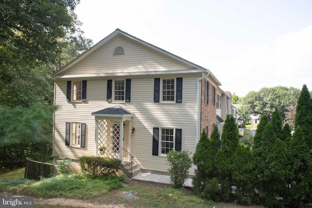 view of front of house