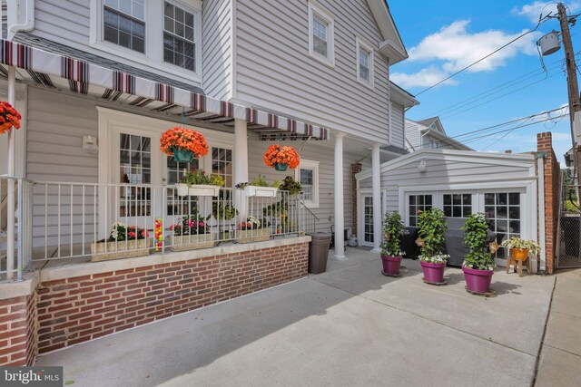 view of patio / terrace with ceiling fan