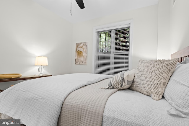 bedroom featuring ceiling fan