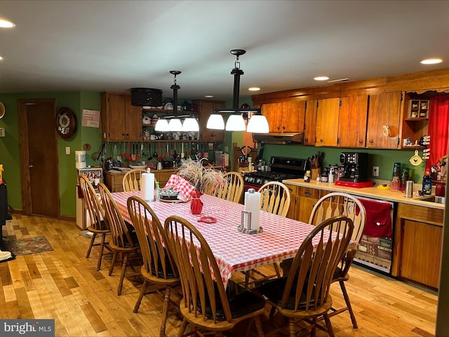 dining space featuring light hardwood / wood-style floors