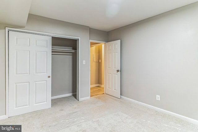 unfurnished bedroom featuring a closet