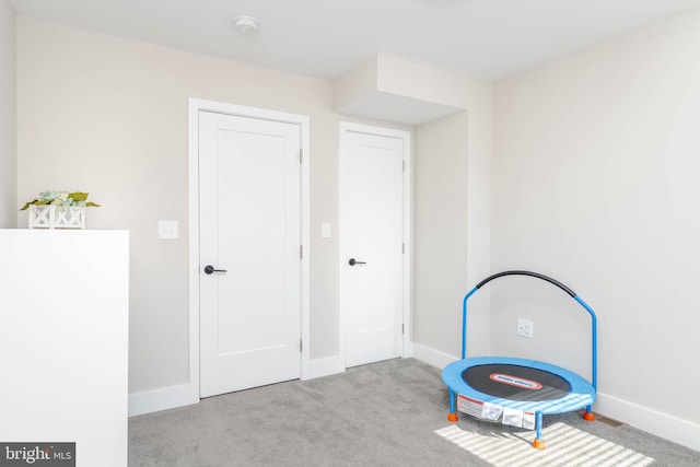 playroom with carpet flooring