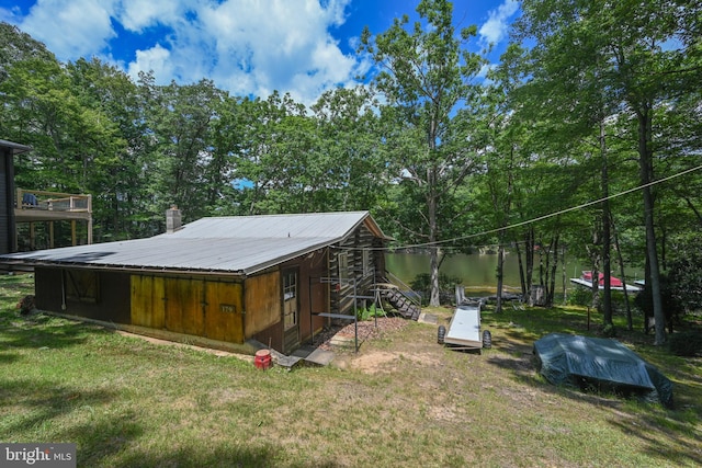 exterior space featuring a lawn