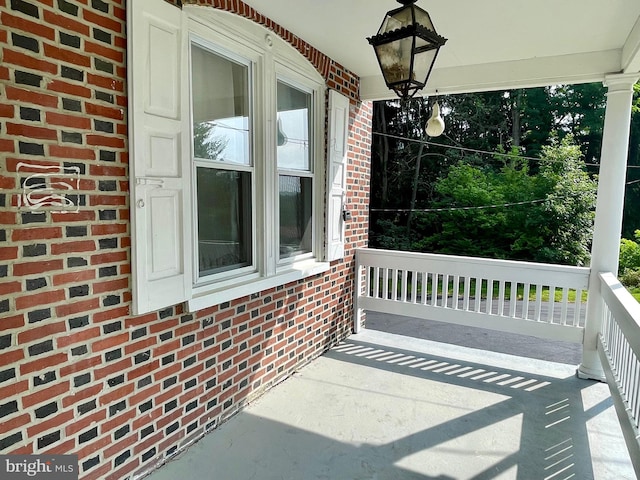 balcony with a porch