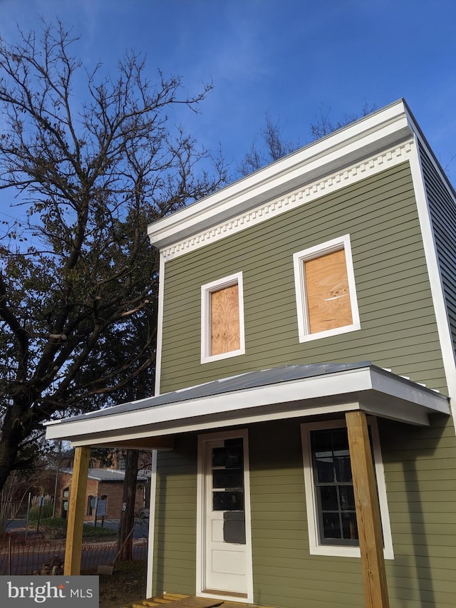 view of front of home