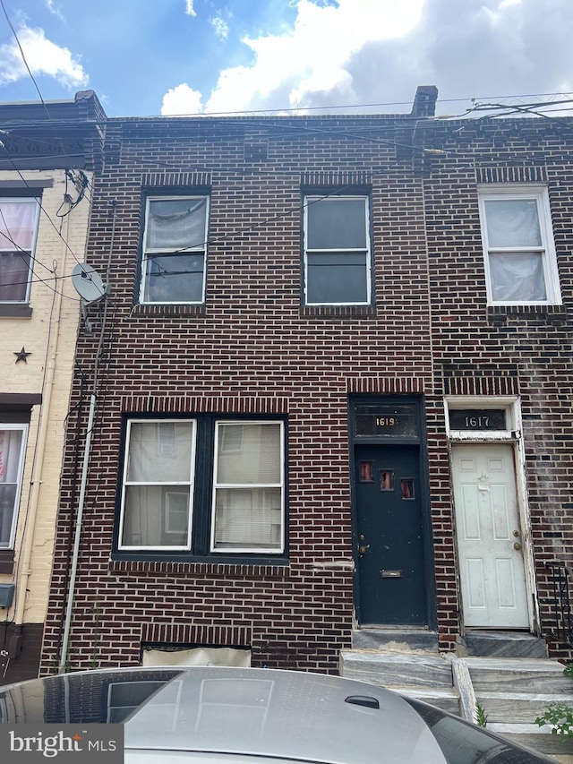 view of townhome / multi-family property