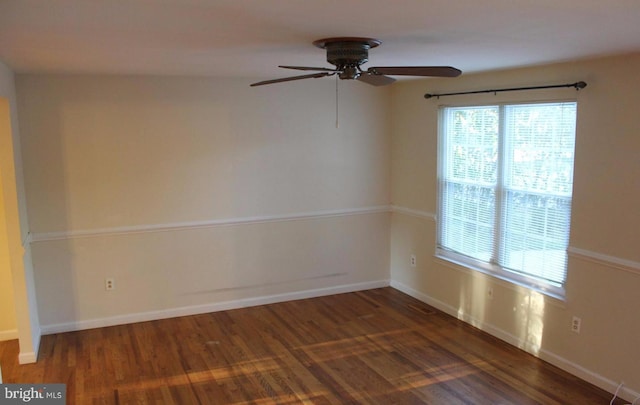1184 Bannister Cir, Waldorf, MD 20602 - spare room with wood finished floors, a ceiling fan, and baseboards