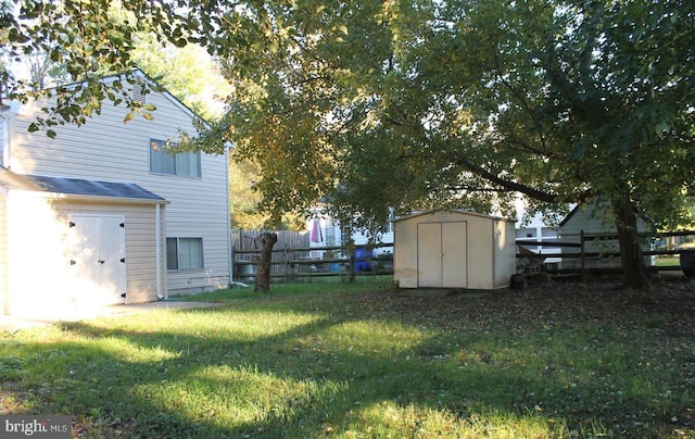 1184 Bannister Cir, Waldorf, MD 20602 - view of yard