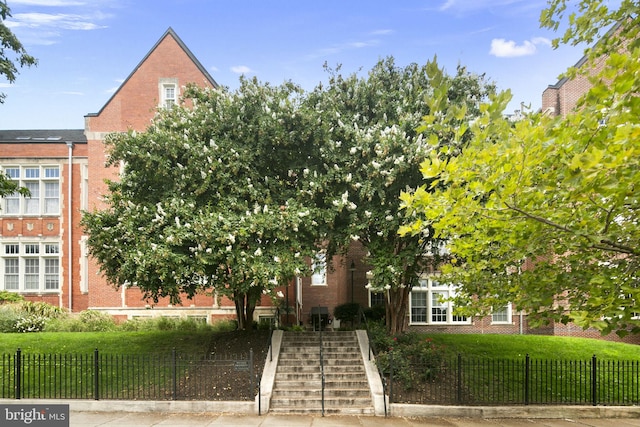 view of building exterior