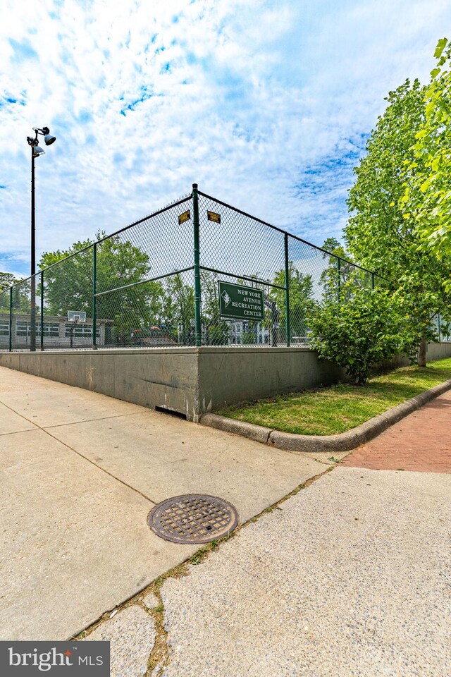 57 N St NW Unit 433, Washington, DC 20001 - view of sport court with fence