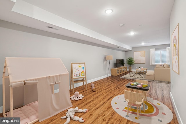 dining area featuring light hardwood / wood-style floors