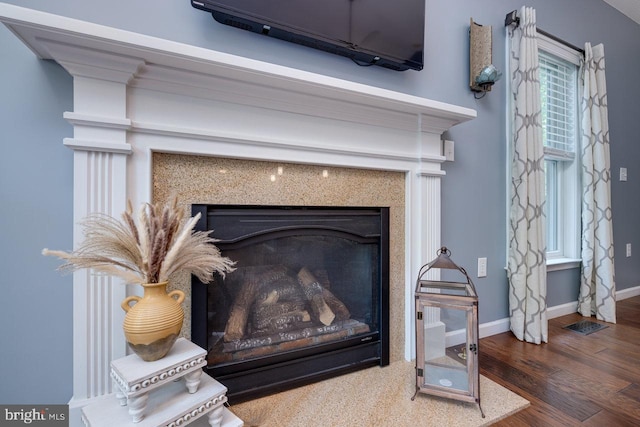 room details featuring hardwood / wood-style flooring