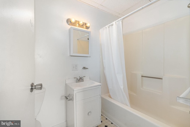 28 N 4th St, Steelton, PA 17113 - bathroom featuring shower / bath combo and vanity