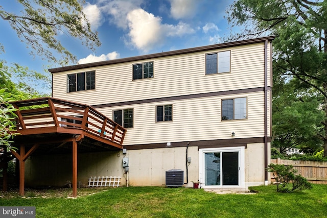 10712 Freds Oak Ct, Burke, VA 22015 - rear view of property featuring a deck and central AC