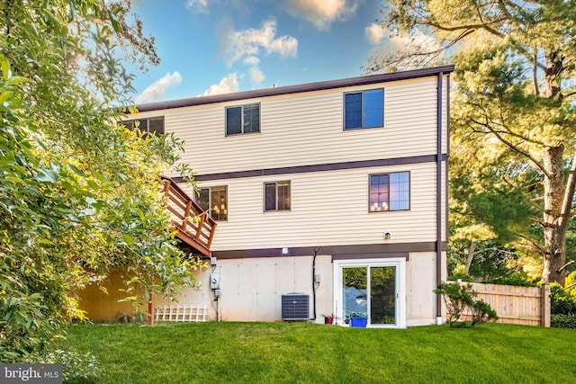 10712 Freds Oak Ct, Burke, VA 22015 - back of house with central AC