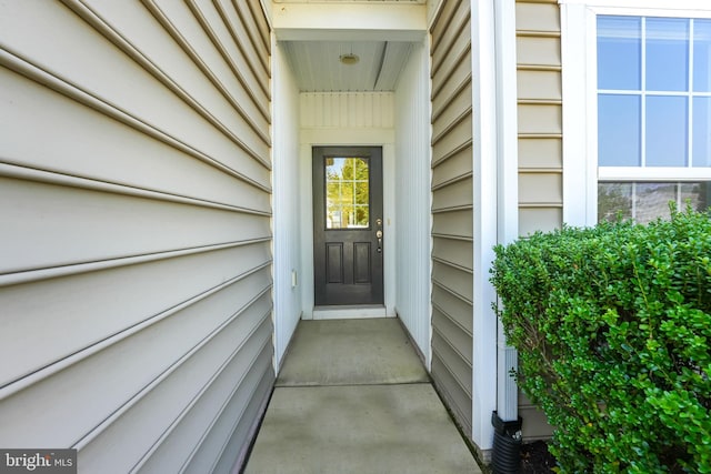 view of entrance to property