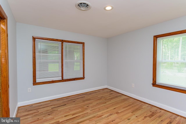 empty room featuring light hardwood / wood-style flooring