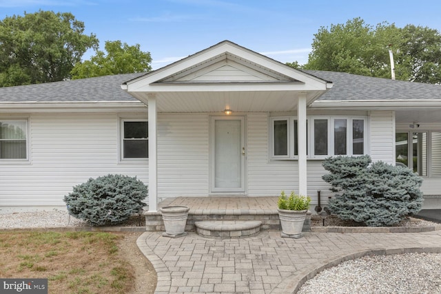 view of front of property with covered porch