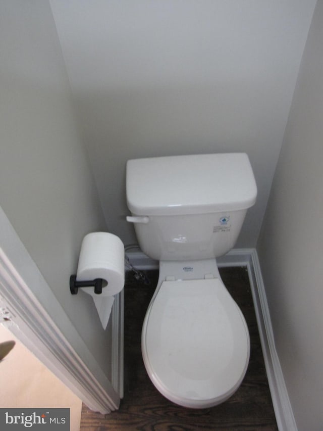 bathroom featuring toilet