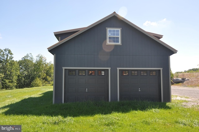 view of detached garage