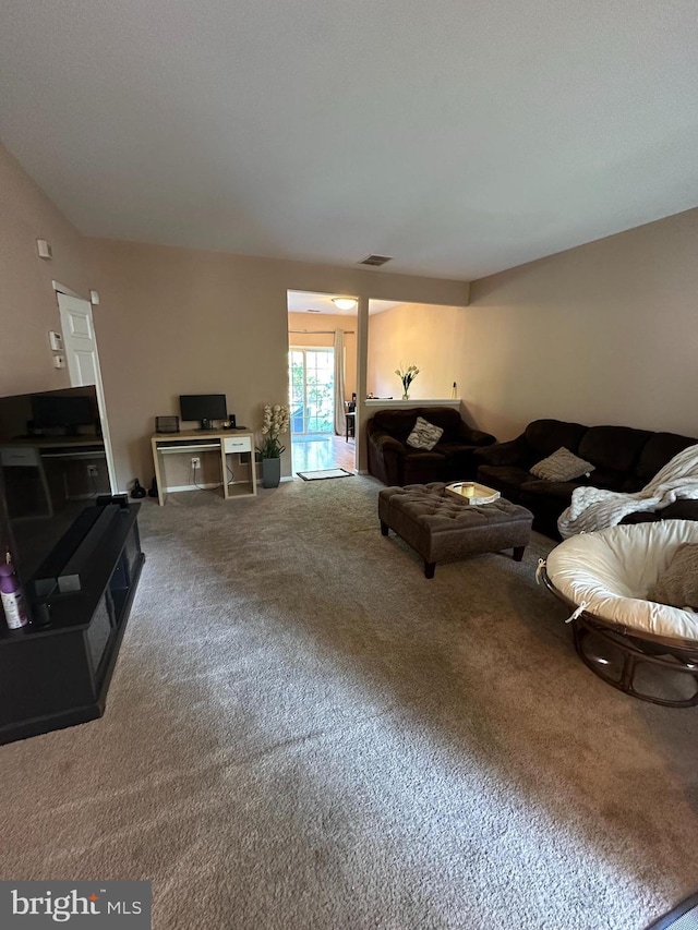 living room with carpet flooring