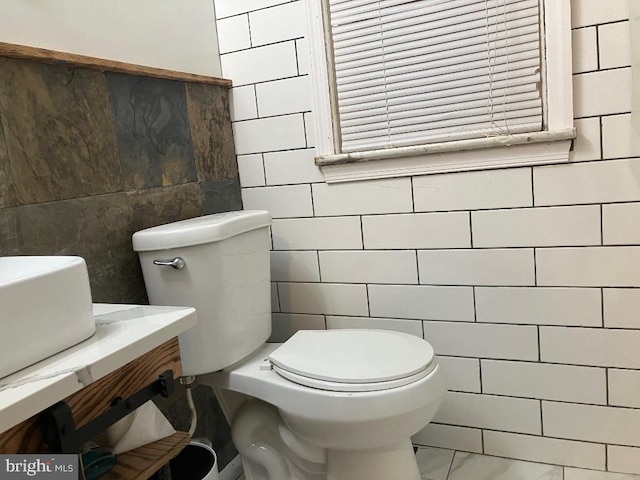 bathroom featuring toilet