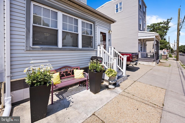 844 Cumberland St, Gloucester City, NJ 08030 - view of patio / terrace