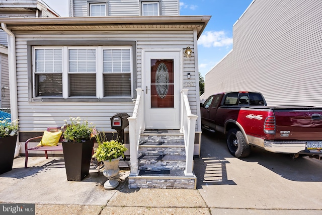 view of entrance to property