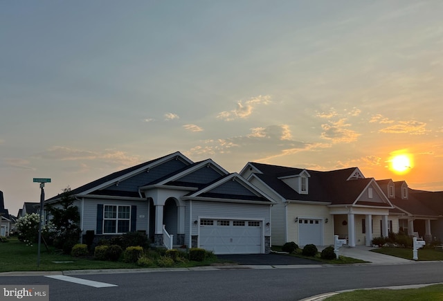 view of front facade featuring a garage