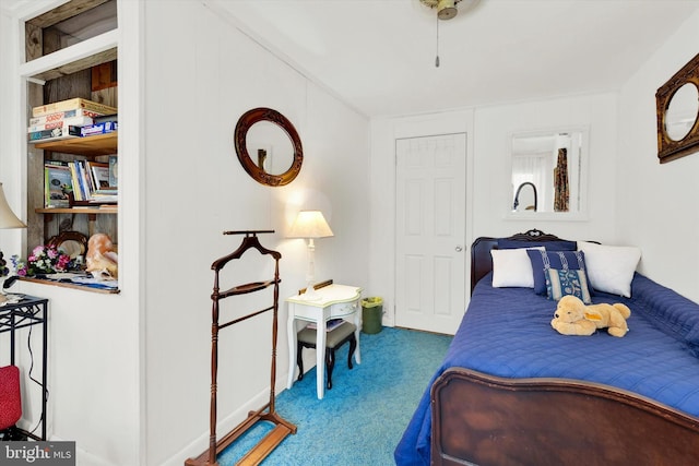 view of carpeted bedroom