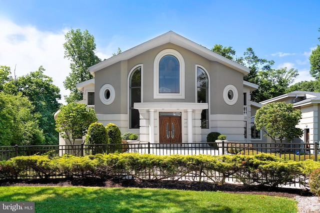 view of front facade