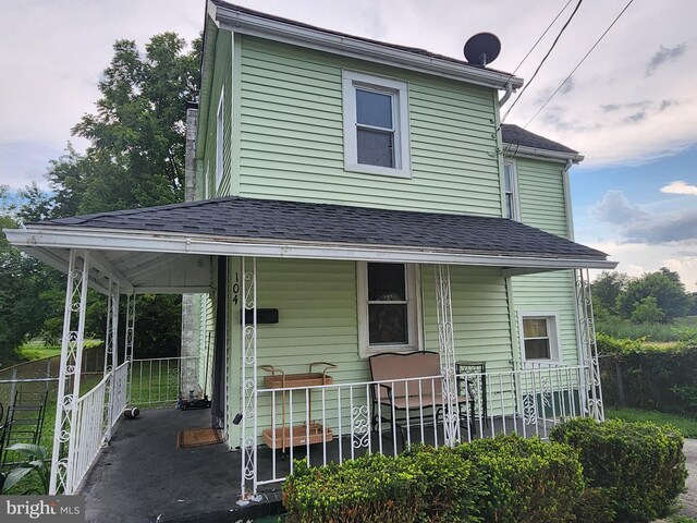 view of front of house featuring covered porch