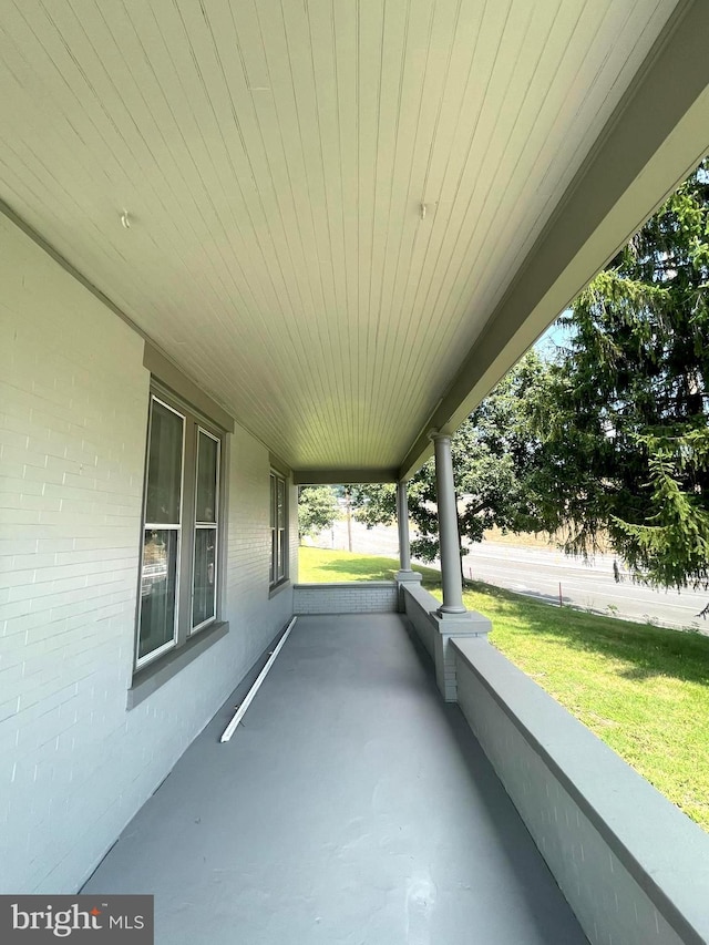 view of patio featuring covered porch