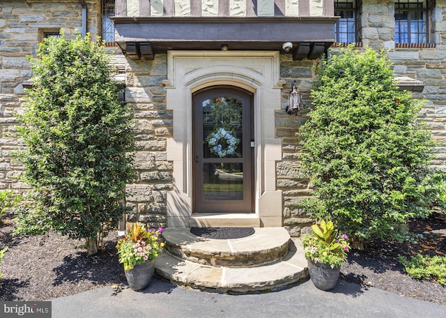 view of property entrance