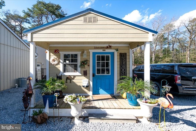 exterior space featuring a porch