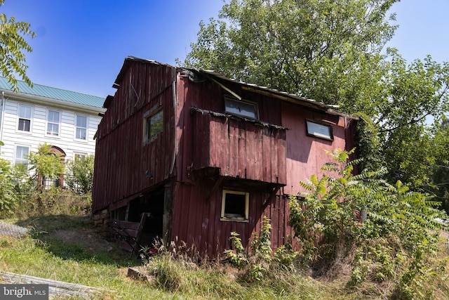 view of side of home