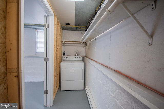 laundry area with washer / dryer