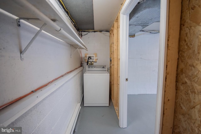 basement with washer / clothes dryer