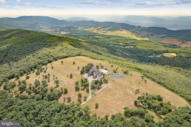 bird's eye view with a mountain view