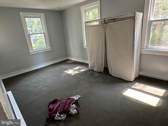 unfurnished bedroom featuring a textured ceiling